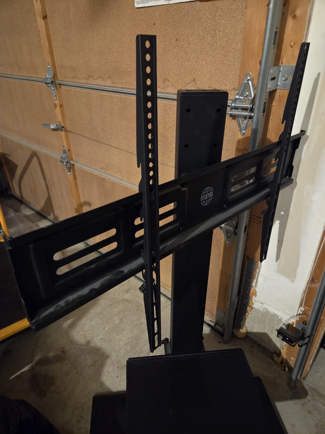 FITUEYES Universal Solid Metal TV Floor Stand with Swivel - photo 2