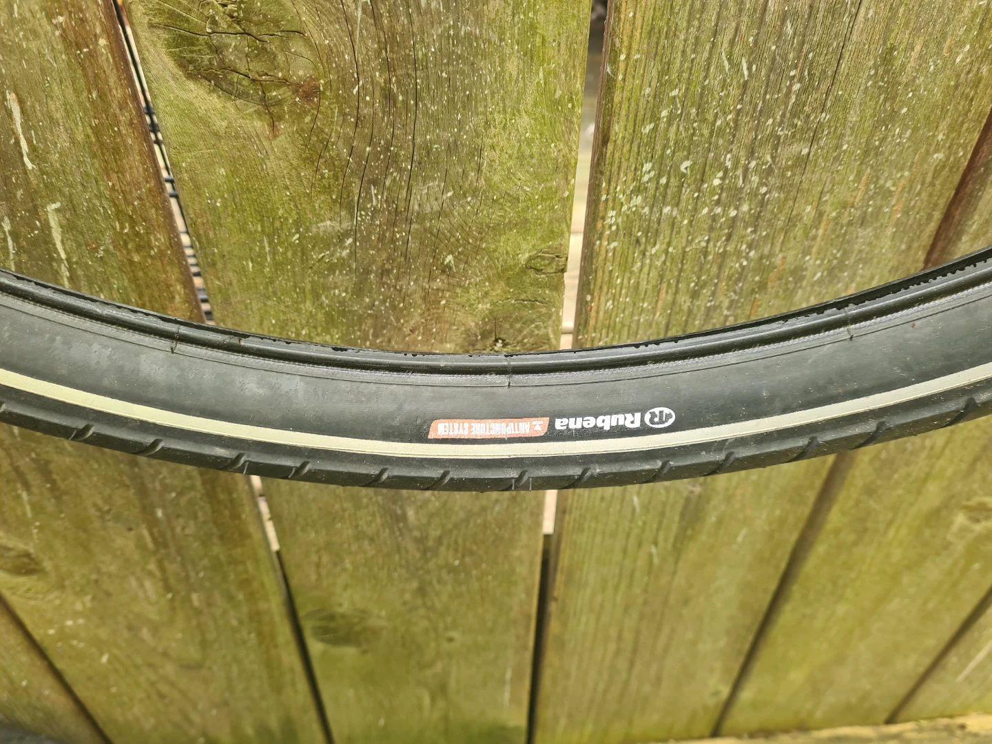 Rubena Cobra Bicycle Tyre 28 x 2.00 - photo 4