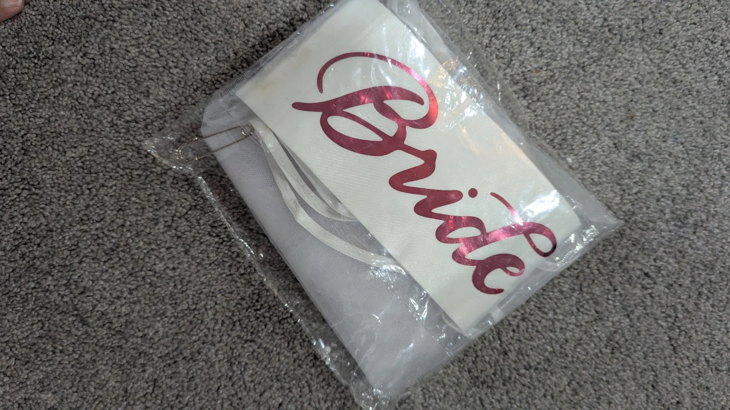 Bride to be sash and veil - photo 2