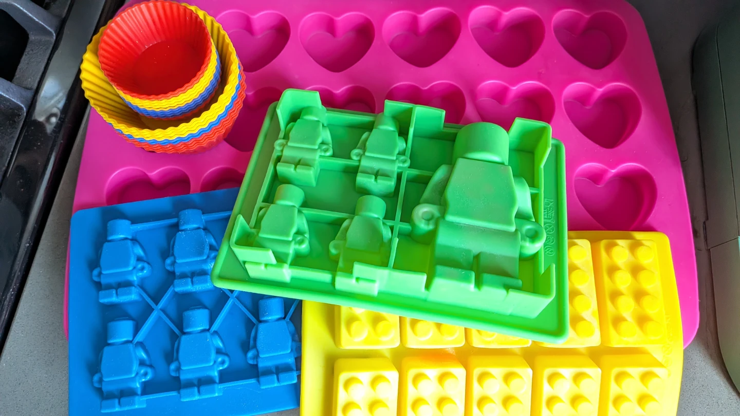 Silicone Baking Mold and Cupcake Liner Set