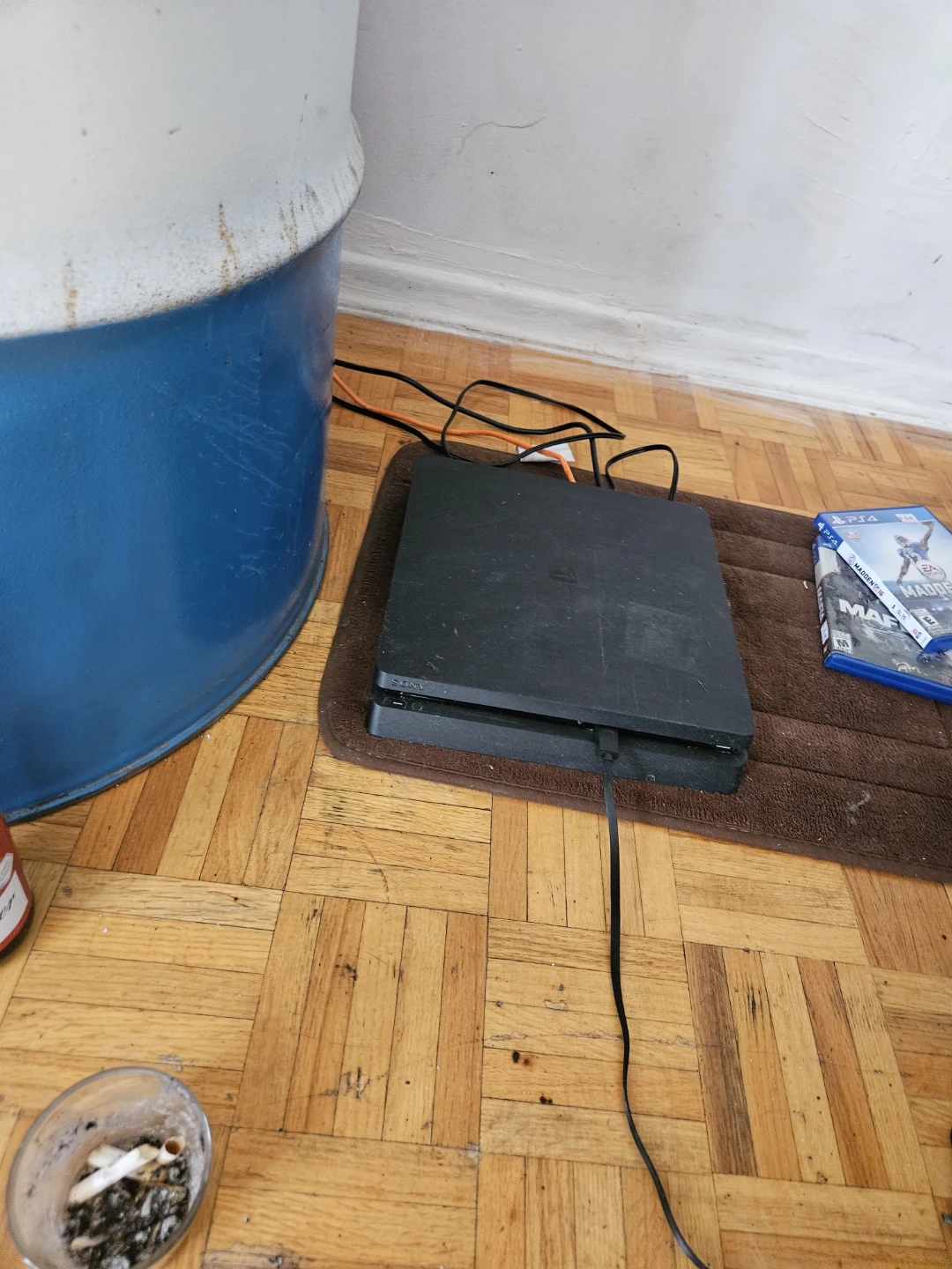 Sony PlayStation 4 Console with Controller - photo 2