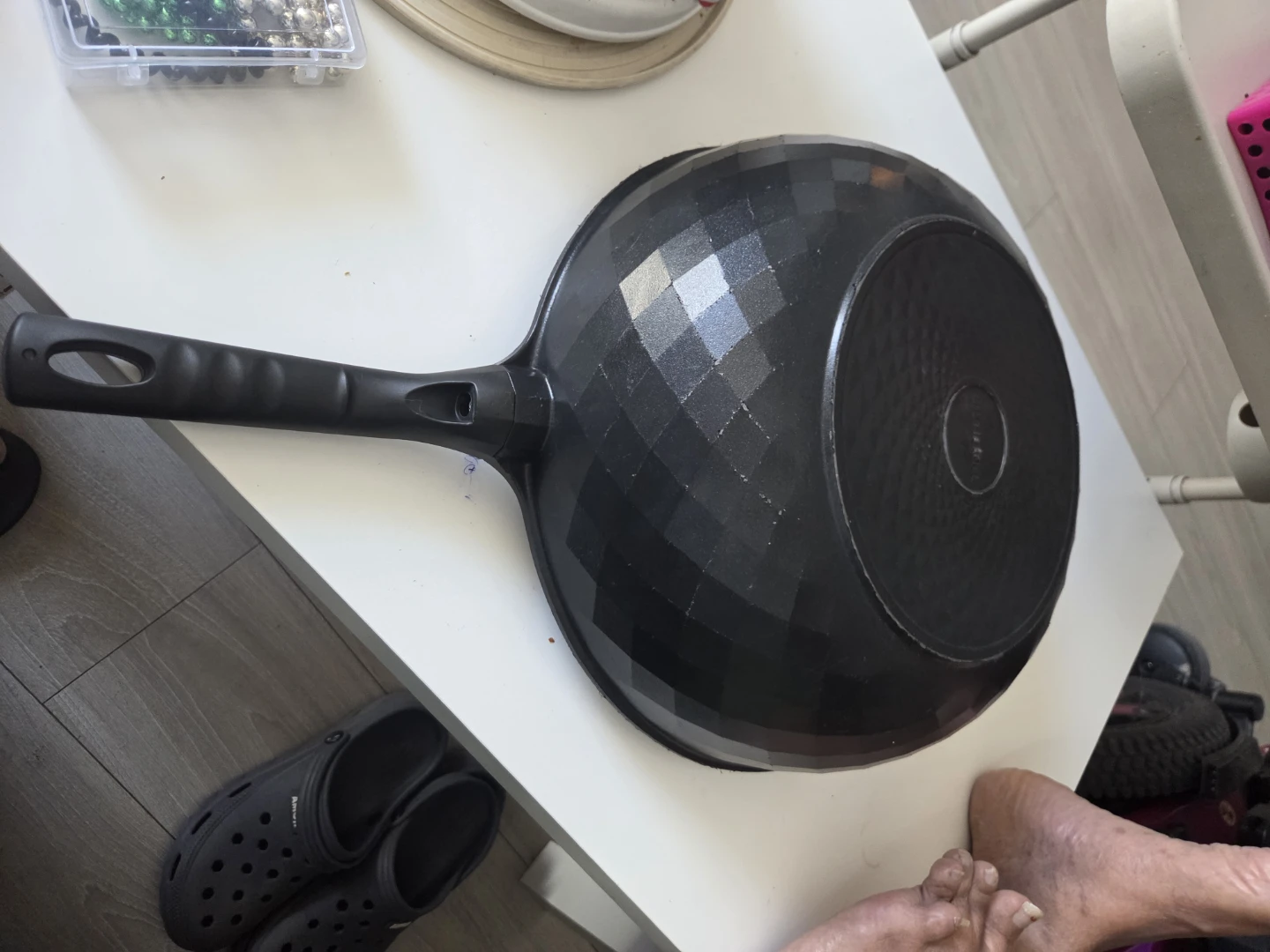 Black non-stick stir fry pan - photo 3