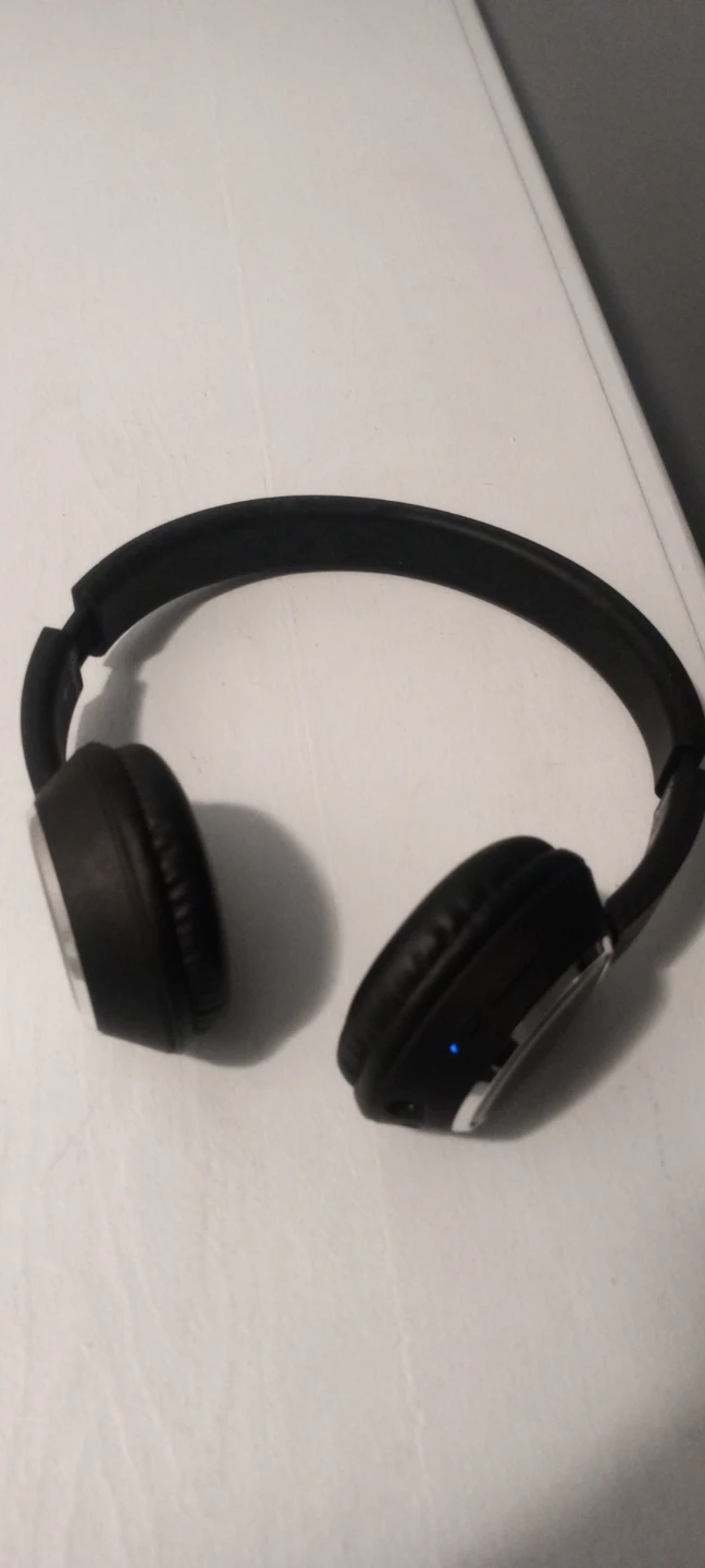Ainsworth Wireless Headphones