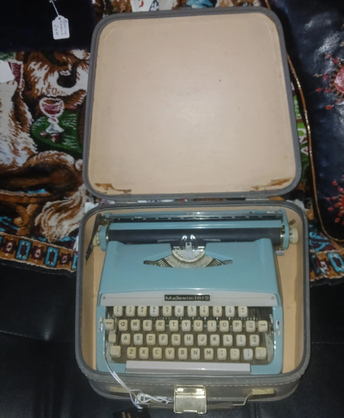 Majestic 612 Portable Typewriter