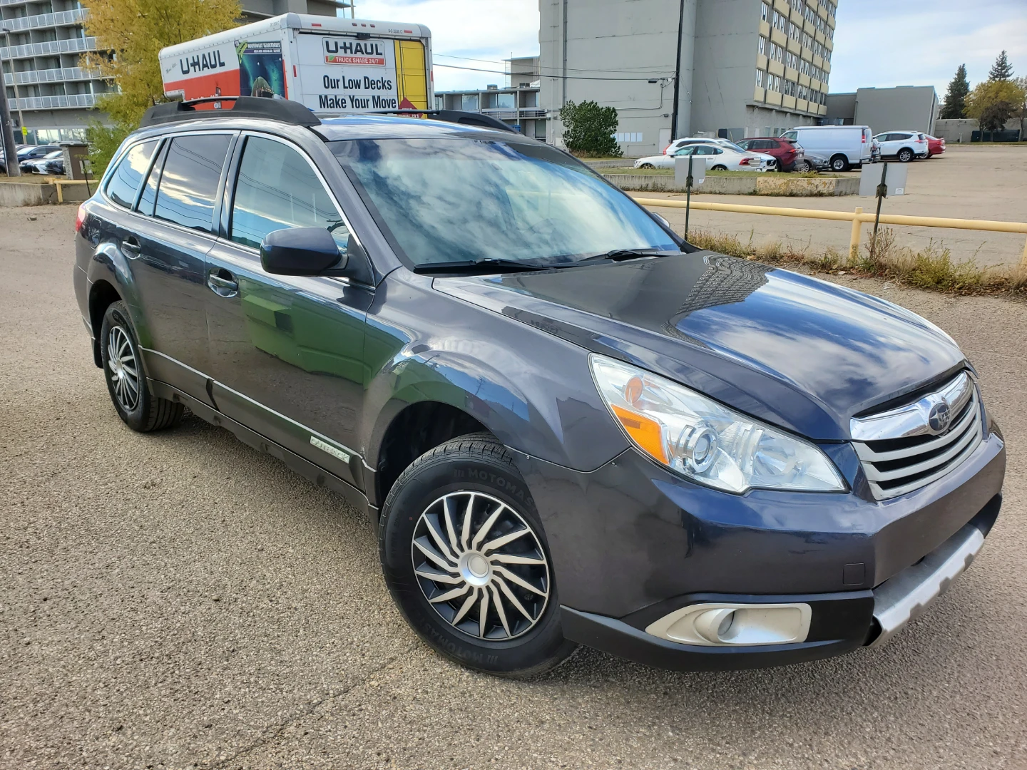 Subaru Outback Dark Grey SUV - photo 4