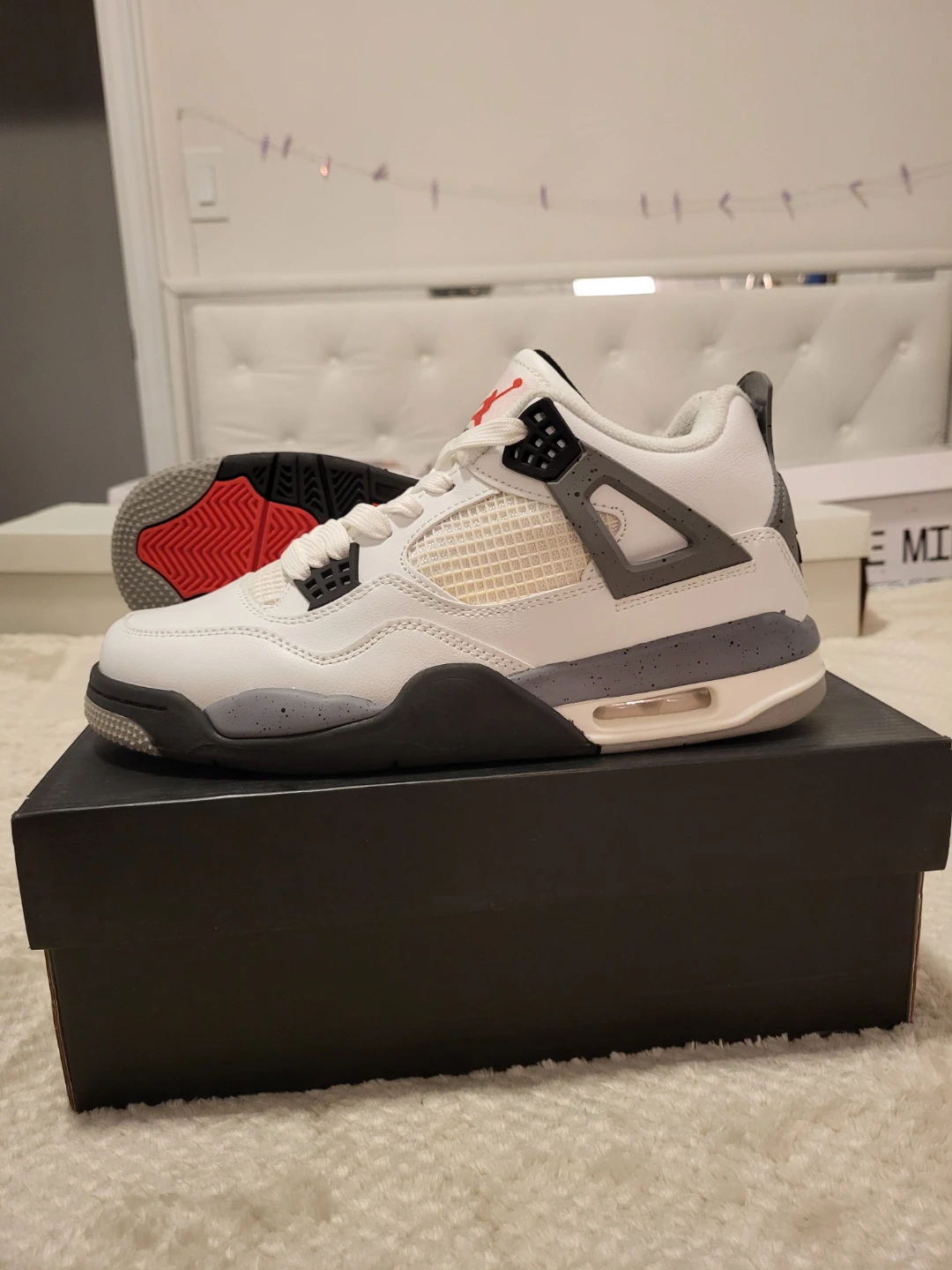 Jordan 4 White Cement