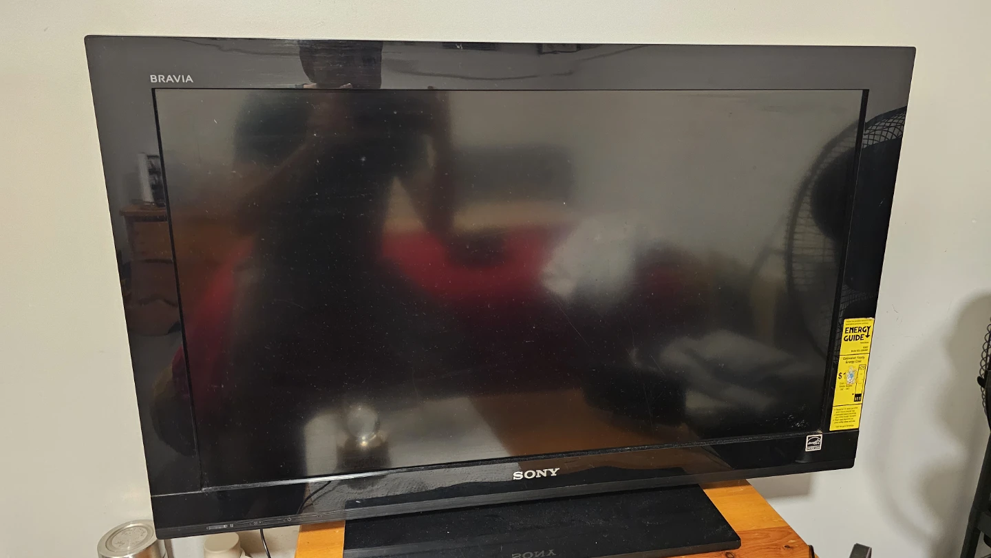 **Move out Sale**Sony Bravia Television 32"