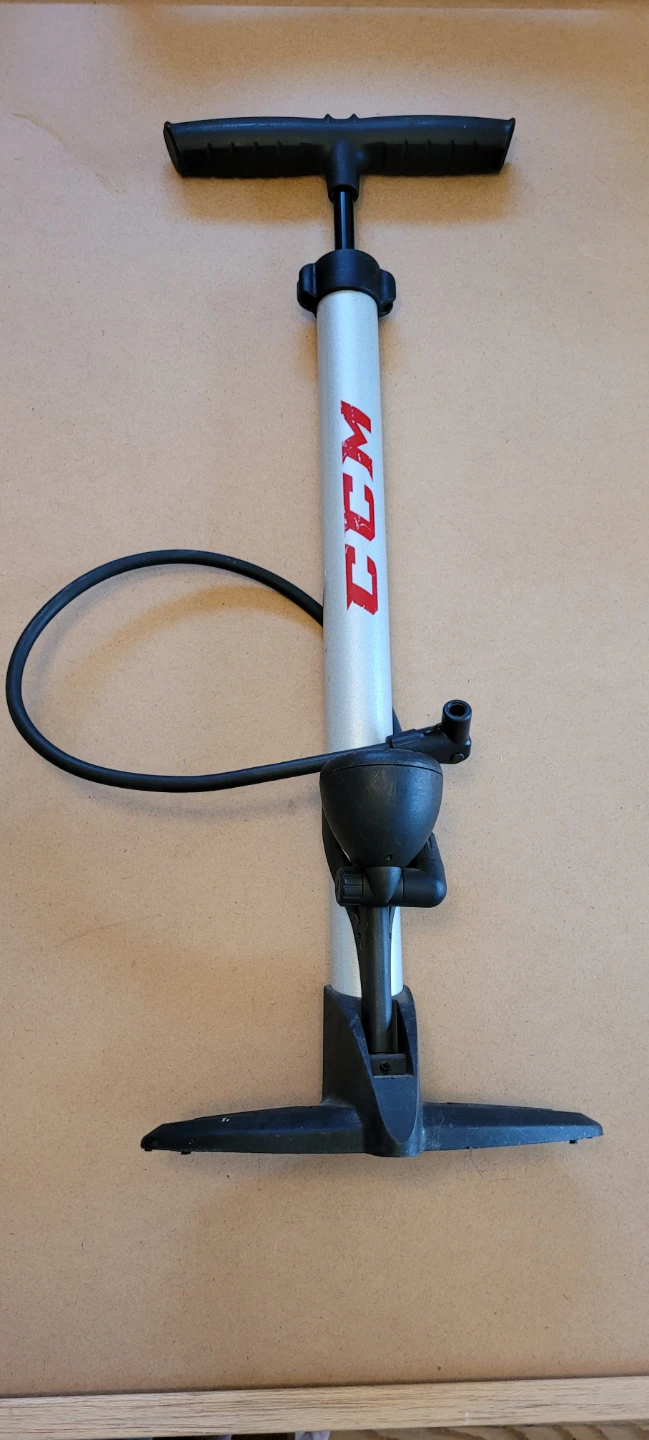 CCM Bicycle Floor Pump with Pressure Gauge - Great Condition - photo 2