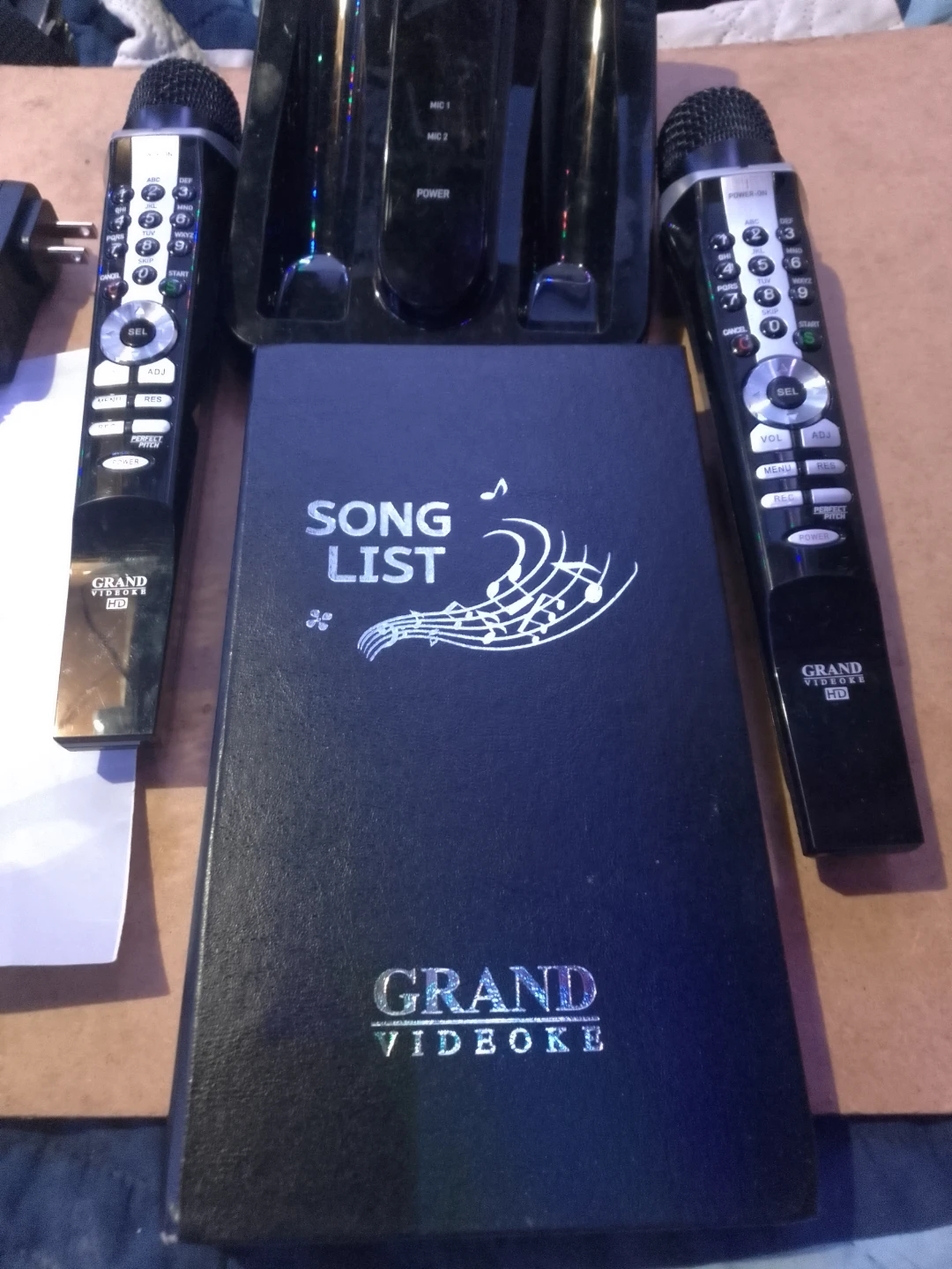 Grand Videoke System with Microphones - photo 2