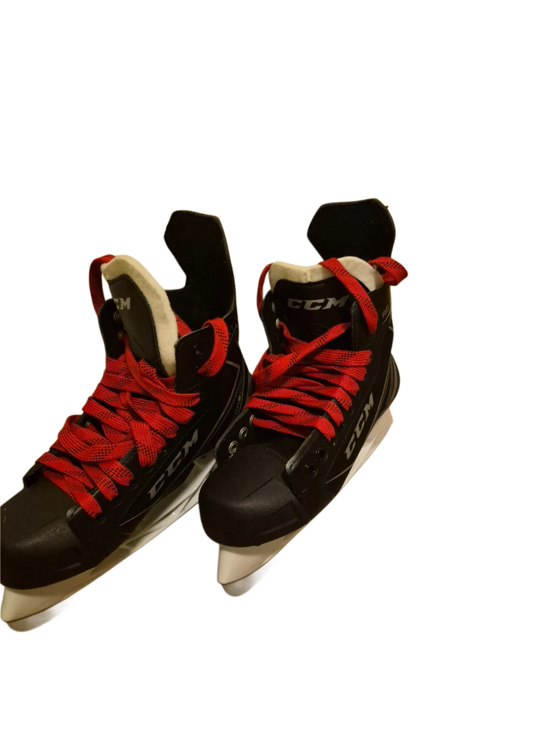 CCM Ribcor XT Hockey Skates and Helmet Set - photo 2