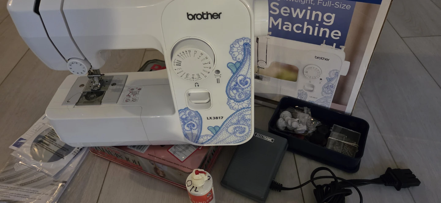 Brother LX3817 Sewing Machine