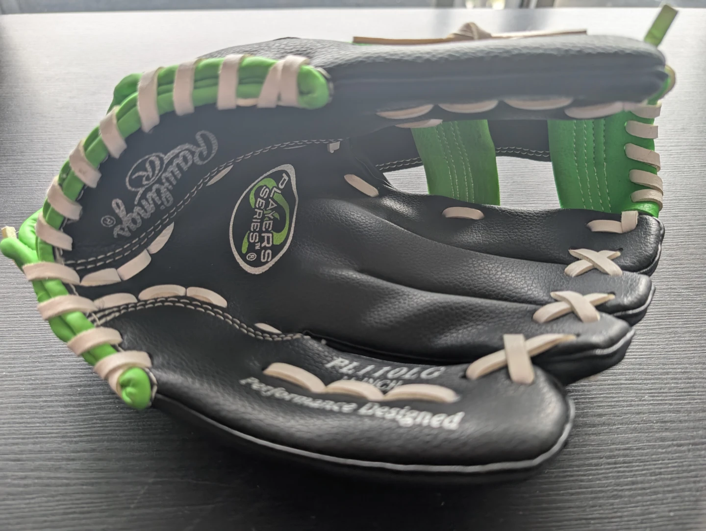 Rawlings Players Series 11-inch baseball glove