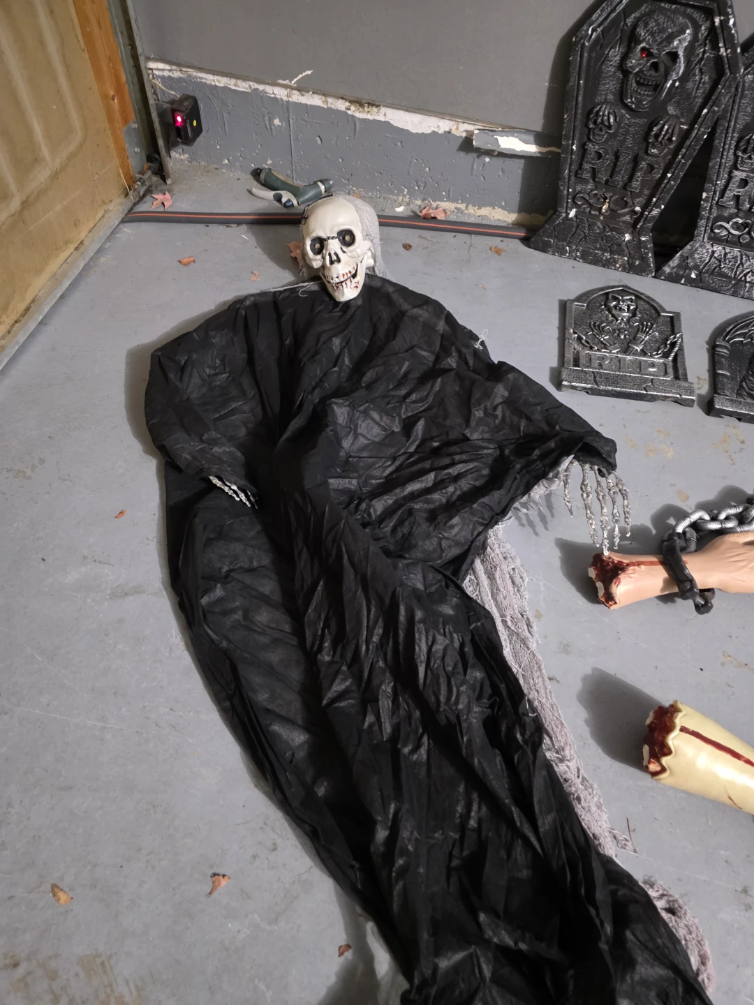 Halloween decorations - photo 3