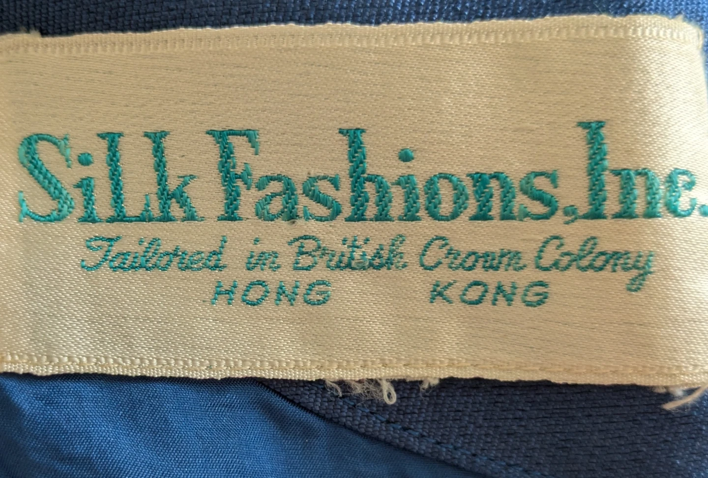 Two Vintage Dresses Silk Fashions and Front Page Size 18 - photo 4