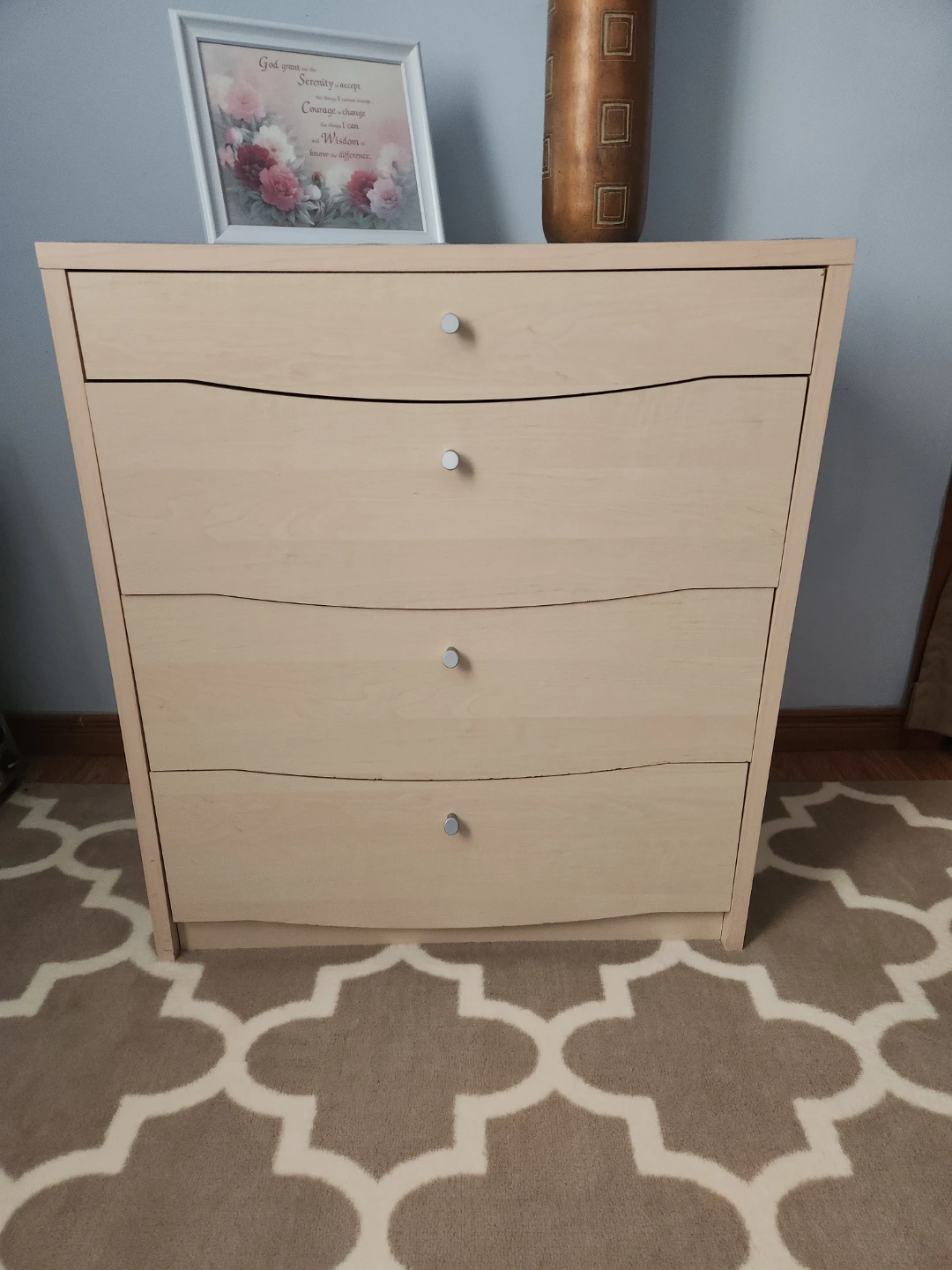 Light Wood 4-Drawer Dresser