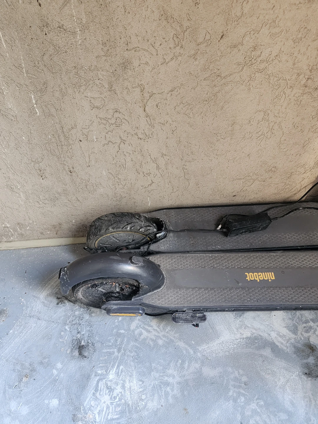 Ninebot Segway Electric Scooter AND escooter in a box - photo 4