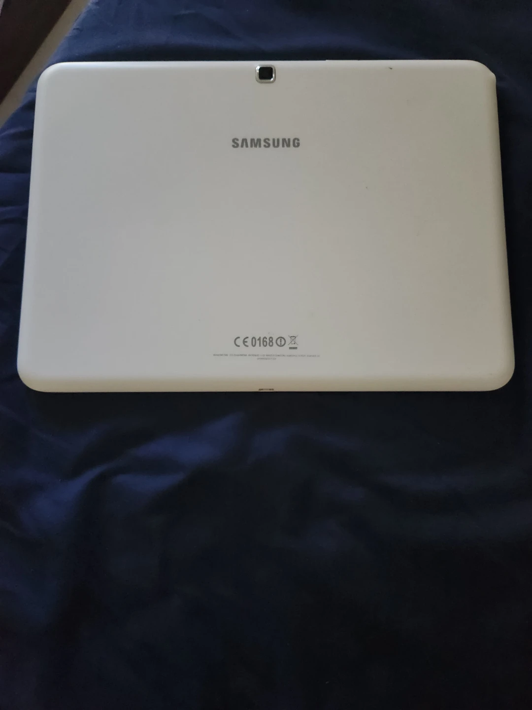 White Samsung Tablet - photo 2