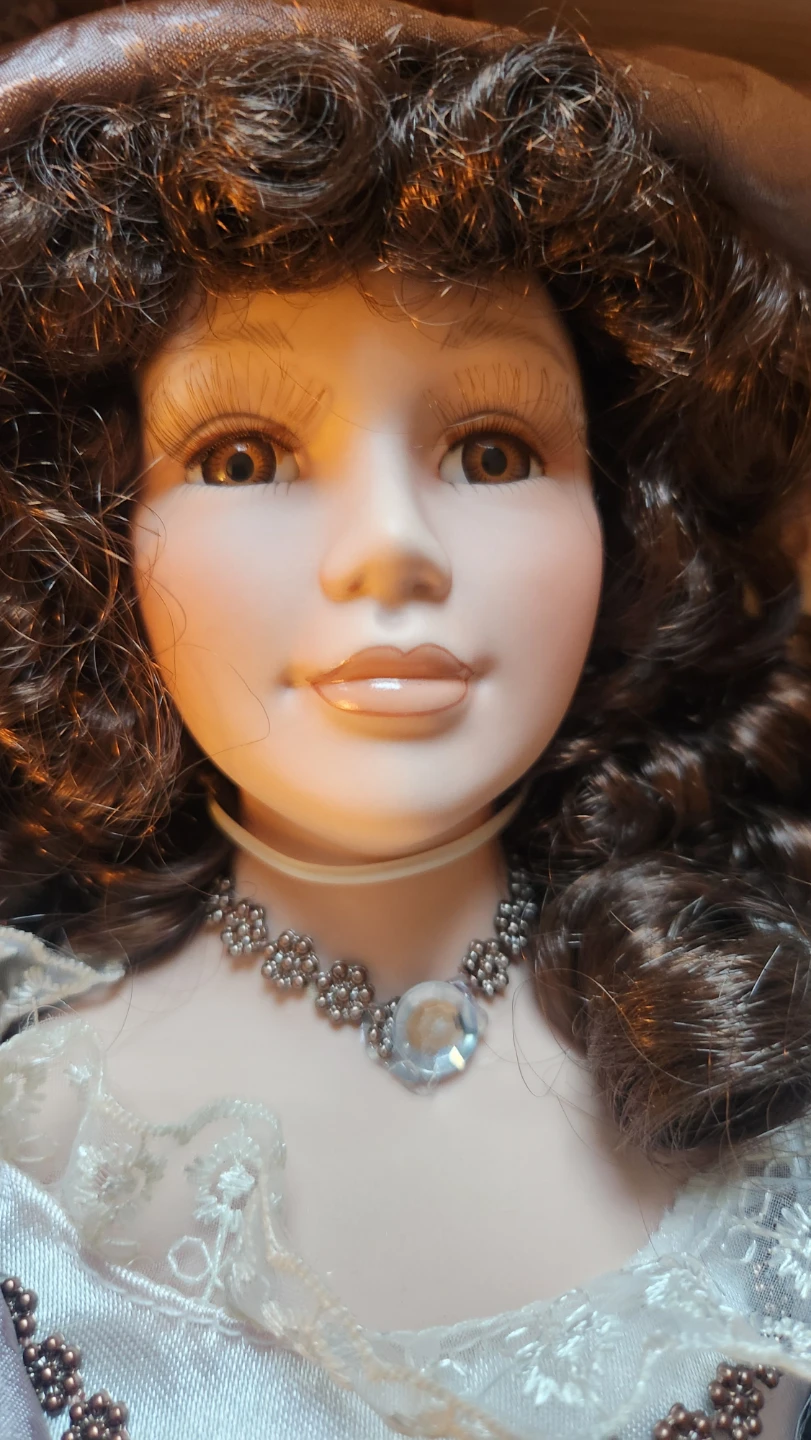 Vintage Porcelain Doll in Original Box - photo 2