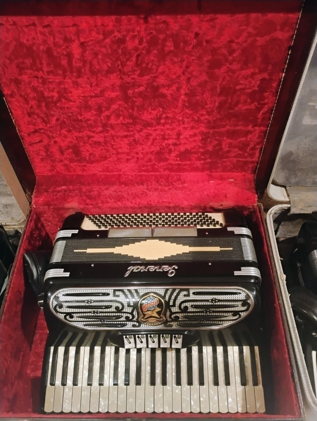 General Piano Accordion