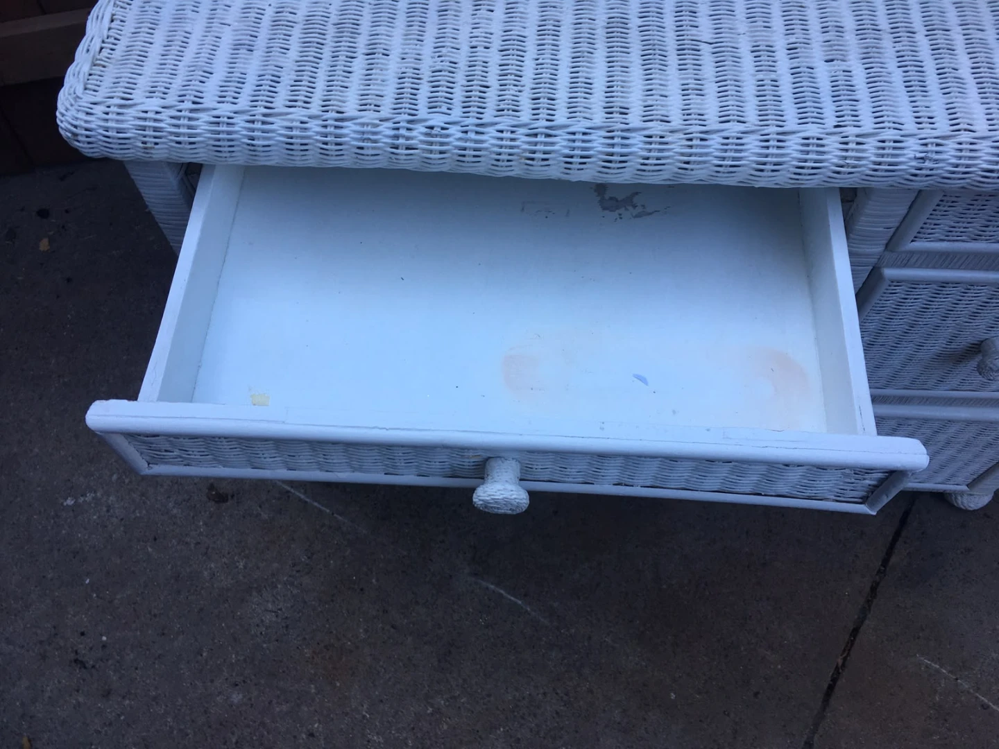 White Wicker Desk with Drawers - photo 4