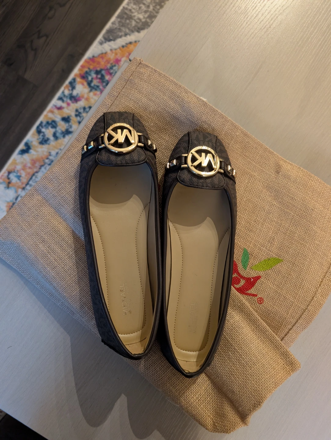 !!!BRAND NEW!!! Michael Kors Signature Logo Flats