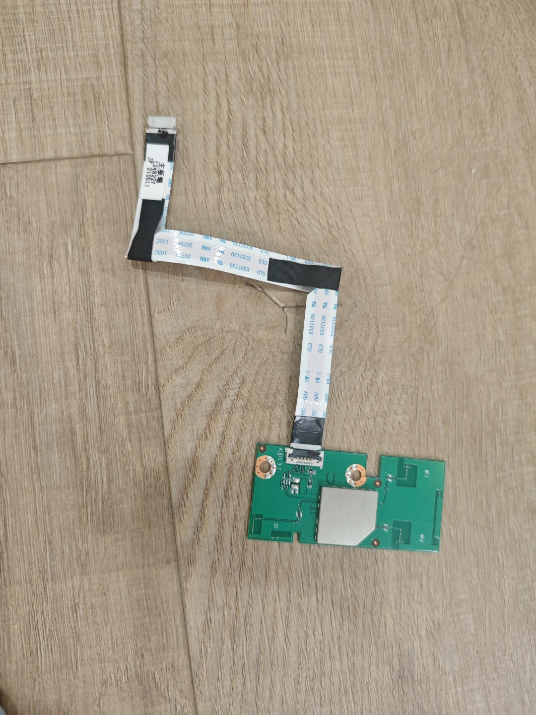 Parts of Hisense 4K TV 43A68G. - photo 5