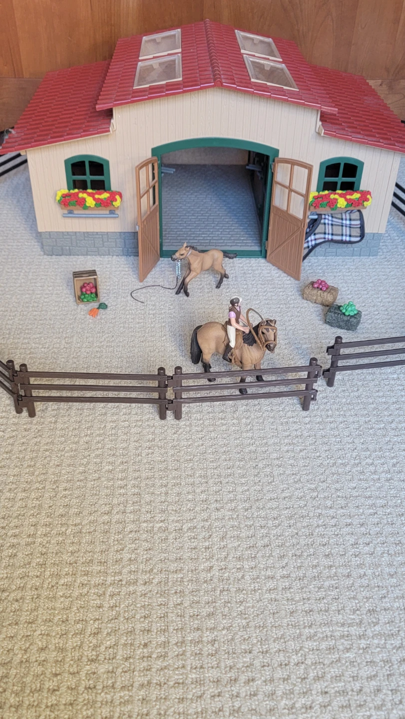 Schleich Horse Club Riding Centre. - photo 4