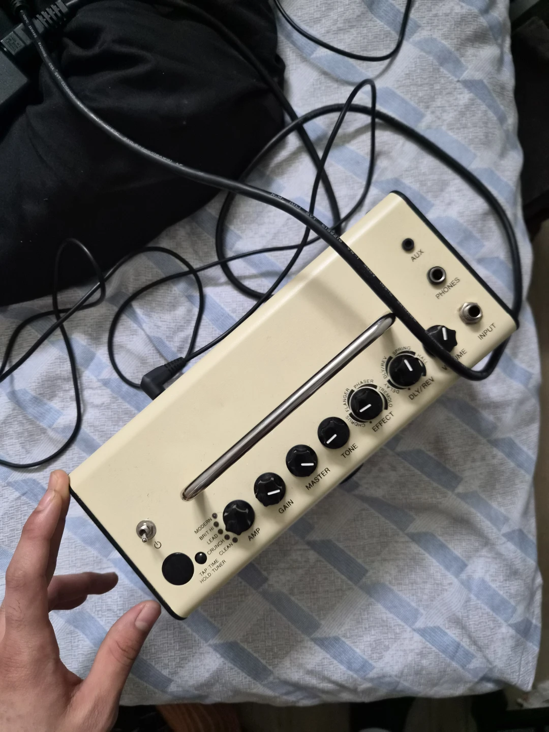 Yamaha THR10 Guitar Amplifier - photo 2
