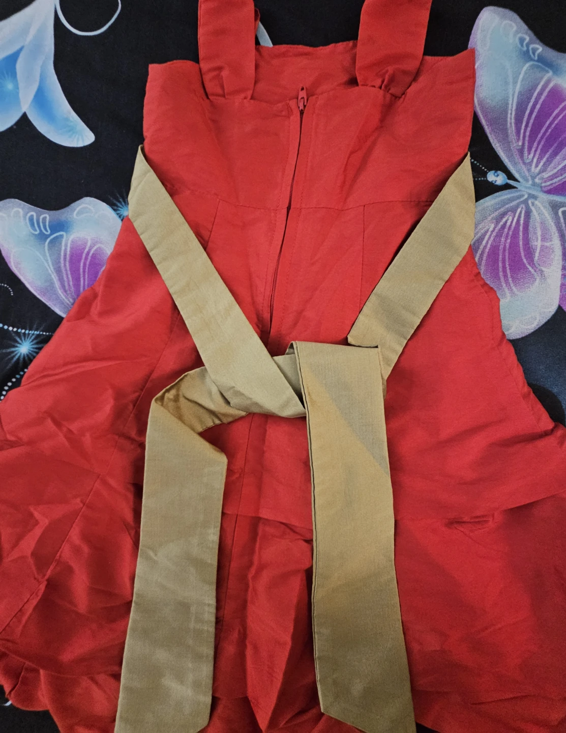 Red Sleeveless Dress with Gold Sash - photo 3