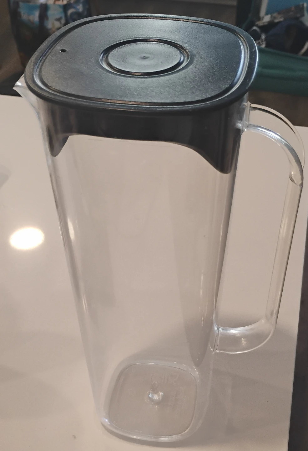 Clear plastic beverage pitcher - photo 2