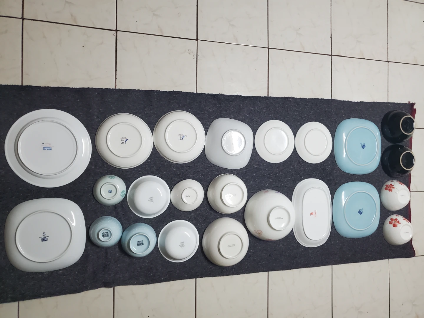 Assorted Dinnerware Set - Bowls and Plates - photo 5
