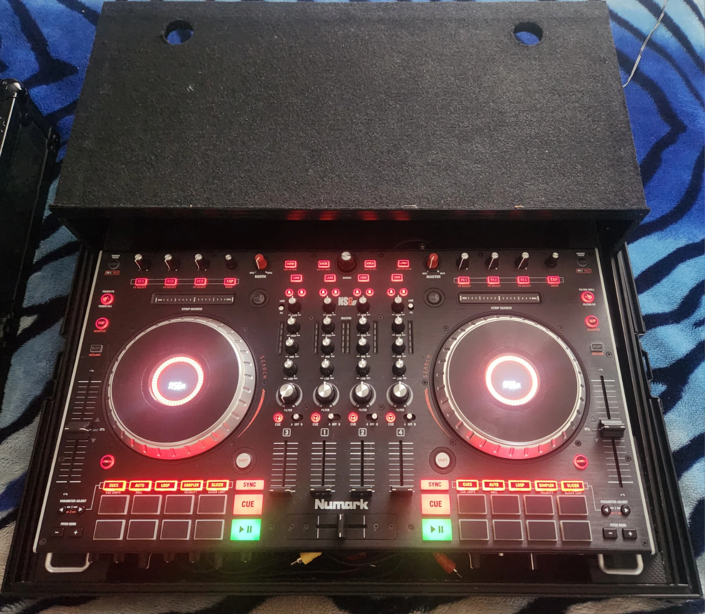 Numark NS6II DJ Controller