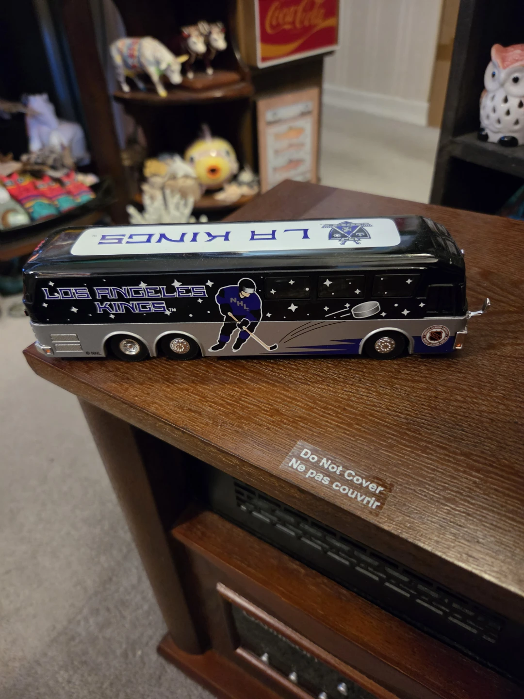Los Angeles Kings NHL Toy Bus - photo 2