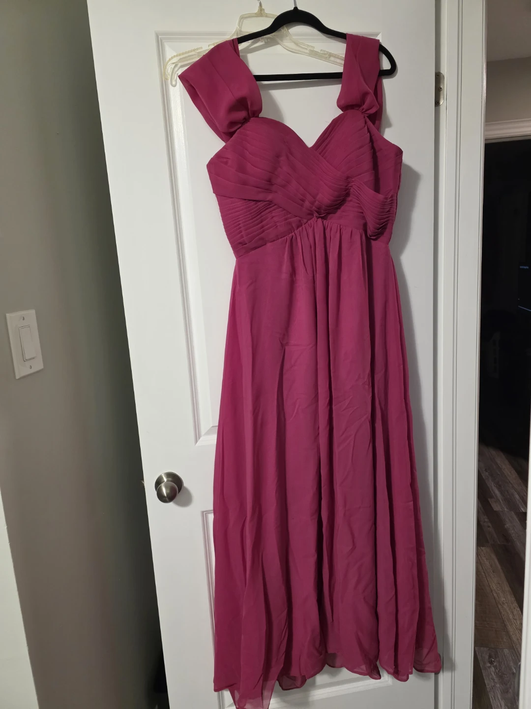 Magenta Chiffon Off-Shoulder Formal Gown - photo 2