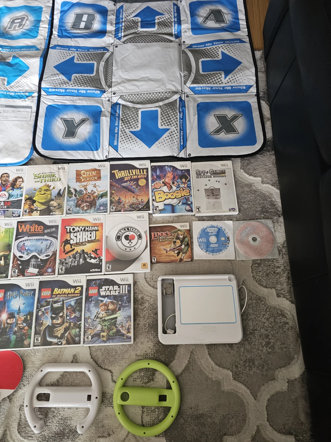 Nintendo Wii Console Bundle with Games and Accessories - photo 3