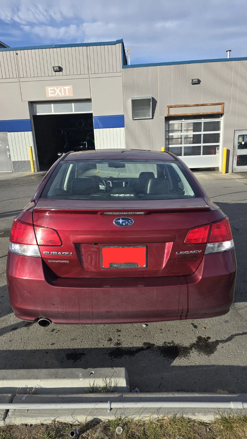 2011 Subaru Legacy - photo 4