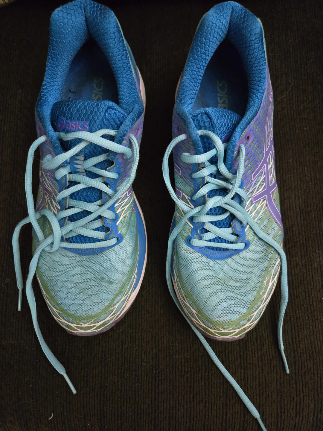 Running shoes