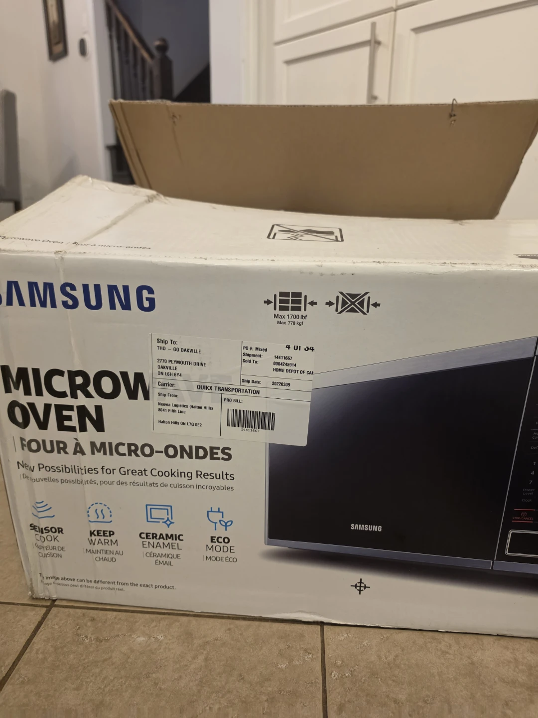 Samsung Microwave – Great Condition, Clean & Ready to Use