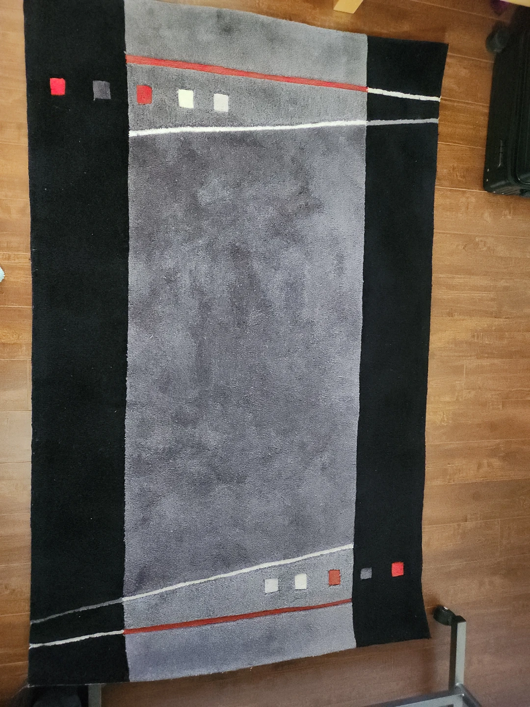 Modern Geometric Accent Rug