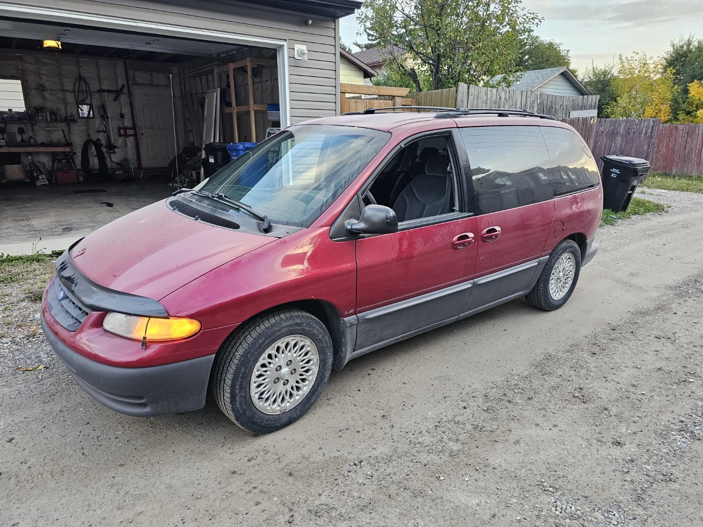 1997 plymouth voyager le