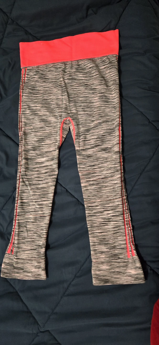 Athletic Cropped Leggings