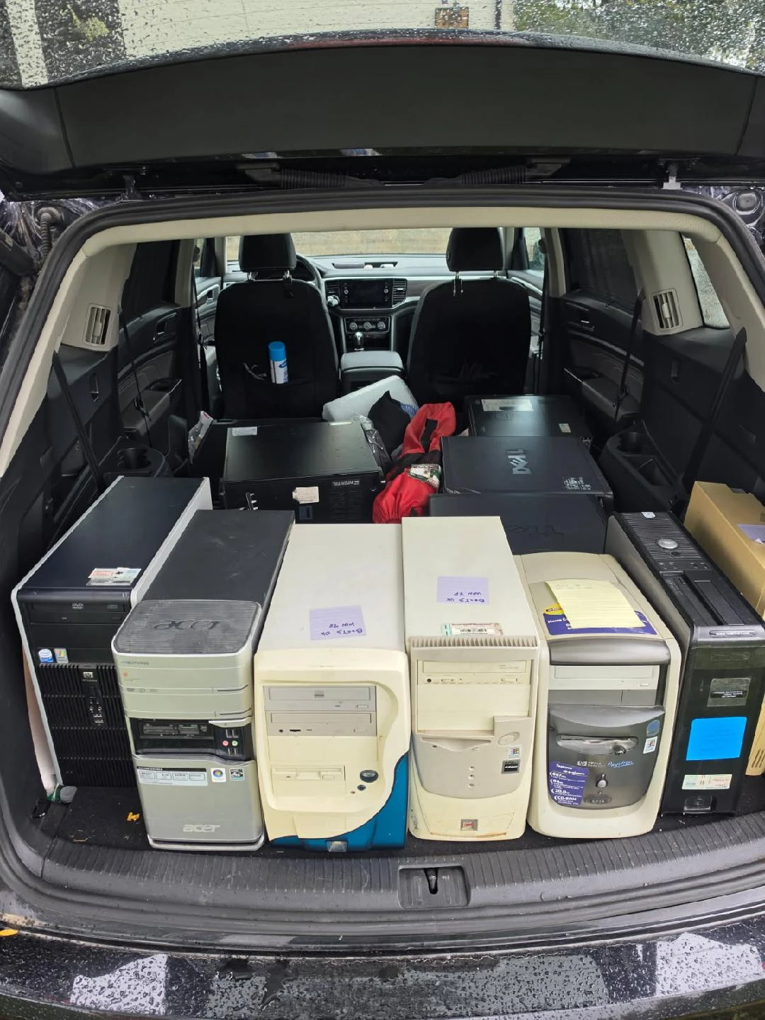 Lot of Vintage Desktop PC Towers