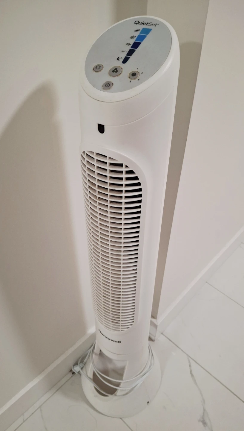 Honeywell QuietSet Tower Fan - photo 4