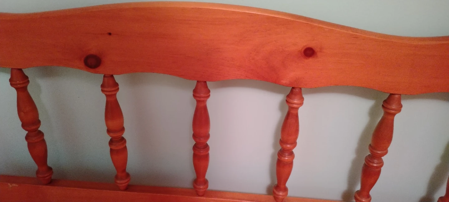 Solid wood spindle headboard - photo 2