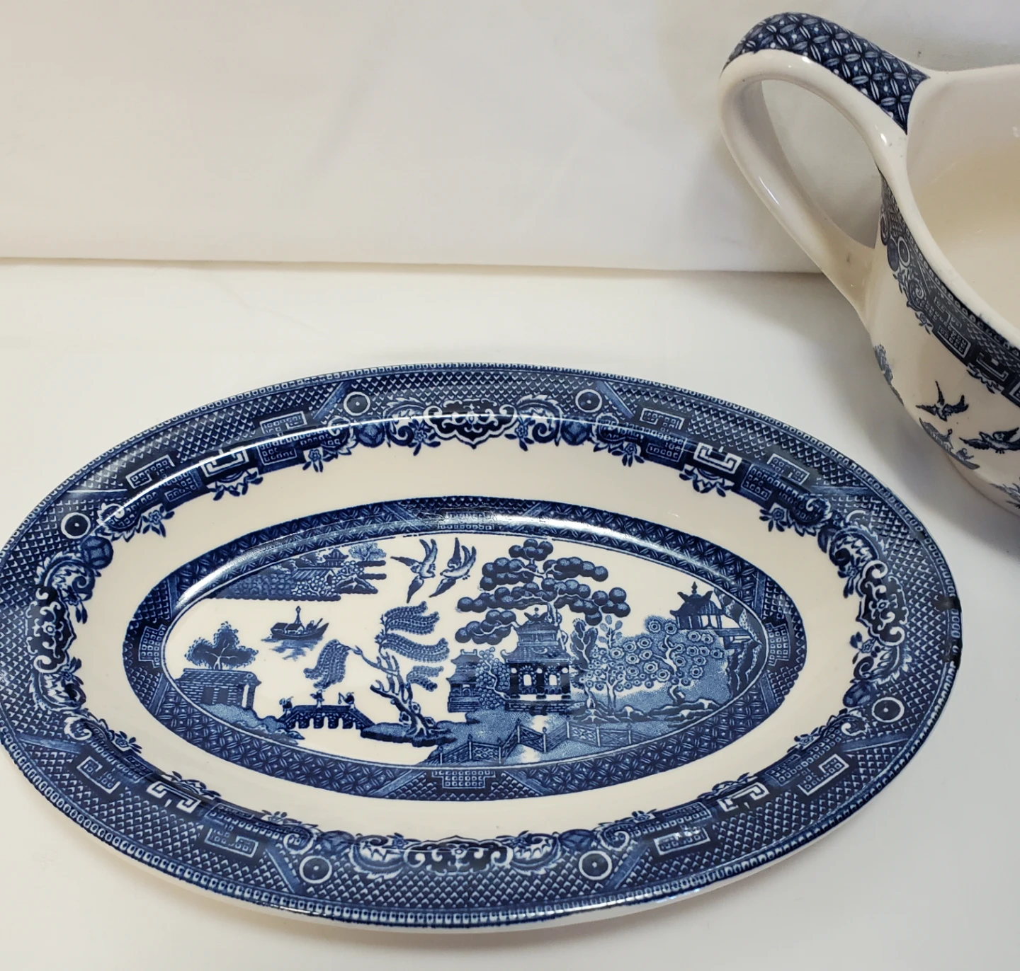 Johnson Bros Willow Blue Gravy Boat & Underplate - photo 5