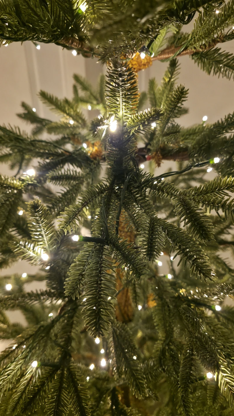 7-ft Pre-lit Artificial Christmas Tree - photo 4