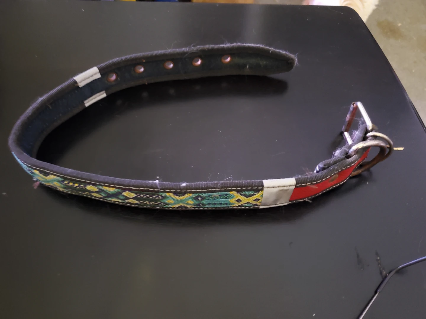 Dog collar with red and patterned design