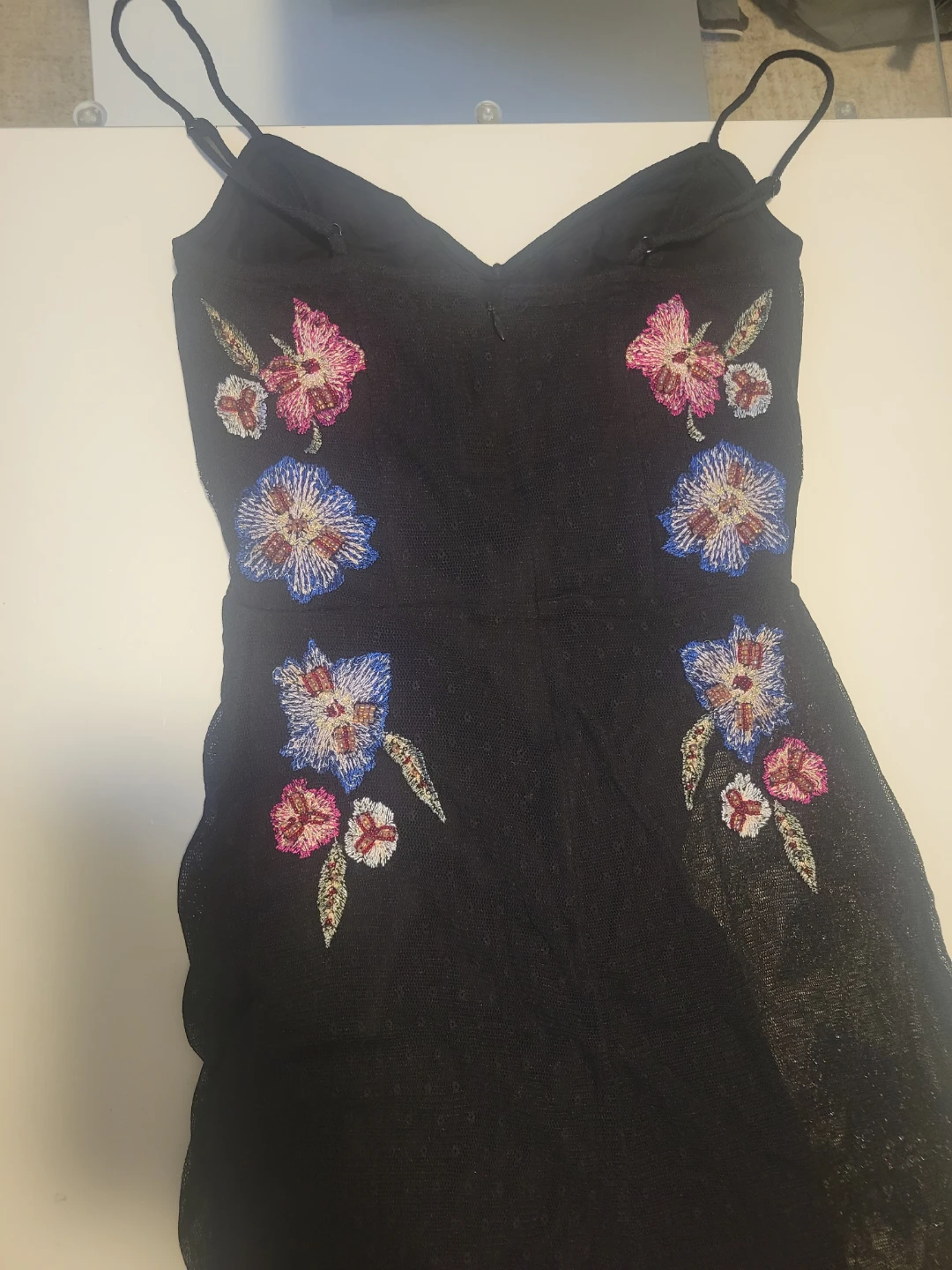 GUESS Floral Embroidered Black Dress - photo 3