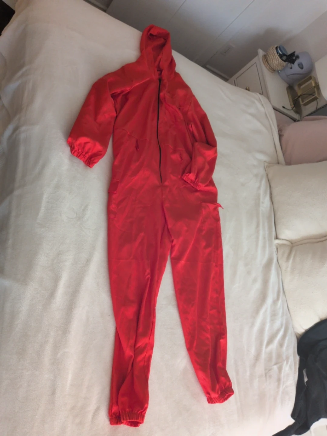 Squid Games Red hooded jumpsuits - photo 5