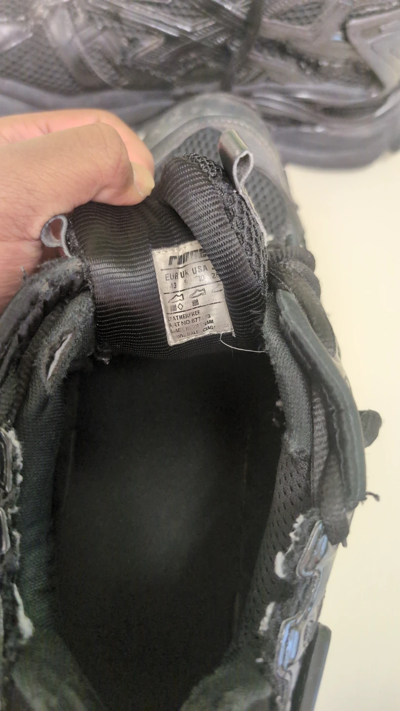 Real Balenciaga Runner Sneakers - Used - photo 2